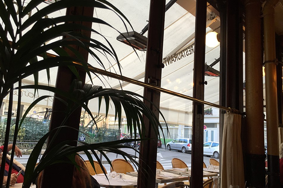 LE SQUARE TROUSSEAU