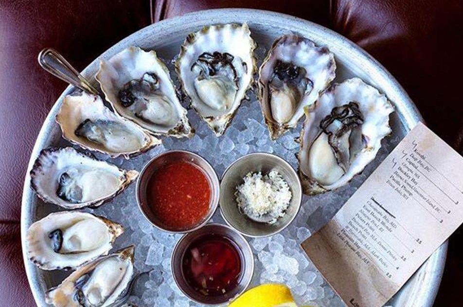 L&E OYSTER BAR