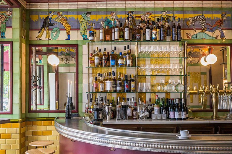 CLOWN BAR