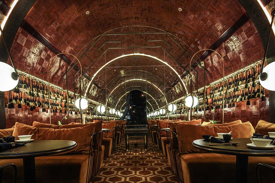 MOTT 32
