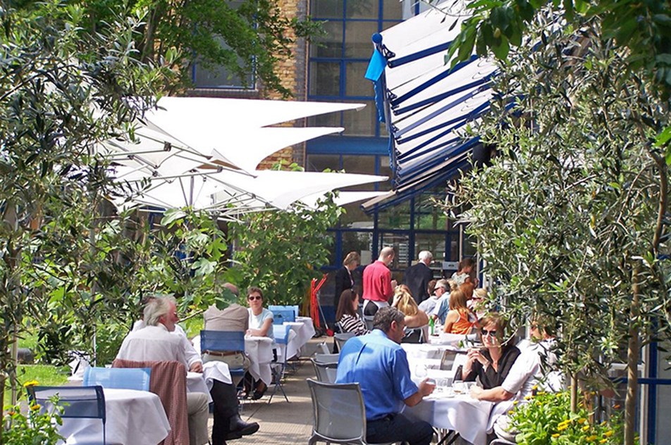 RIVER CAFE
